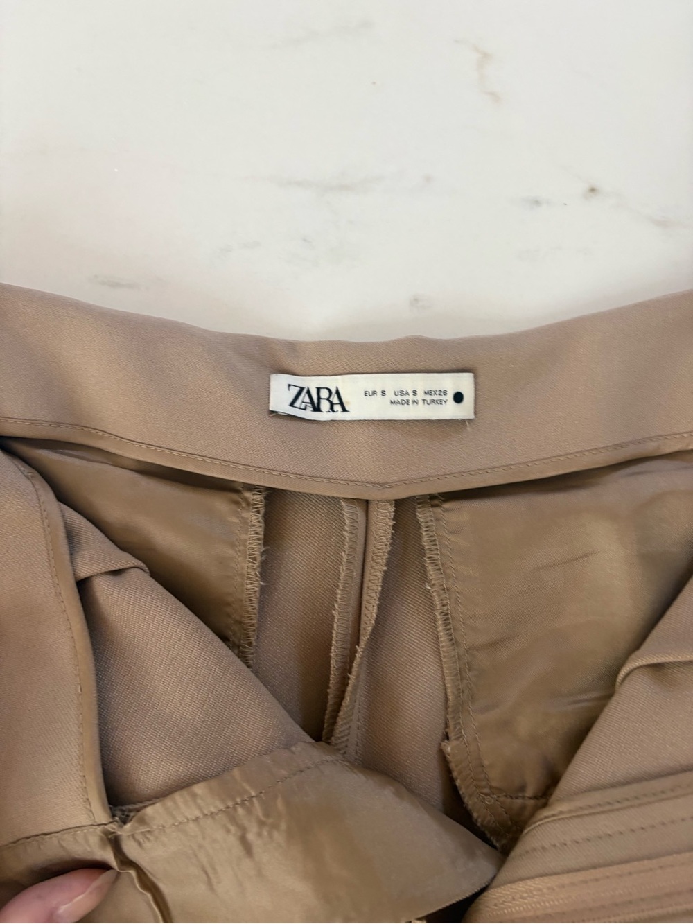 Zara High-Waist Pleated Shorts - Size S - Picture 3 of 4